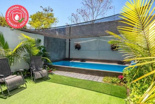 NUEVA! Villa en teques - Housity