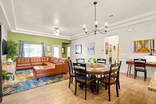 Casa Agave - Comfortable Eastlake Retreat - Housity