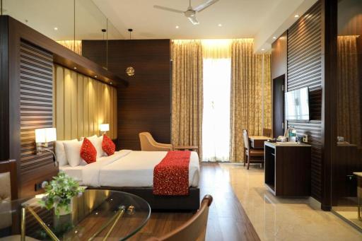 Hotel Gurudev Grand - Housity