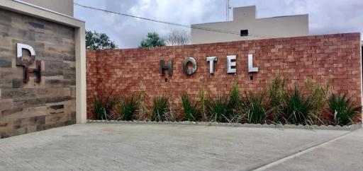 DELUZ HOTEL - Housity