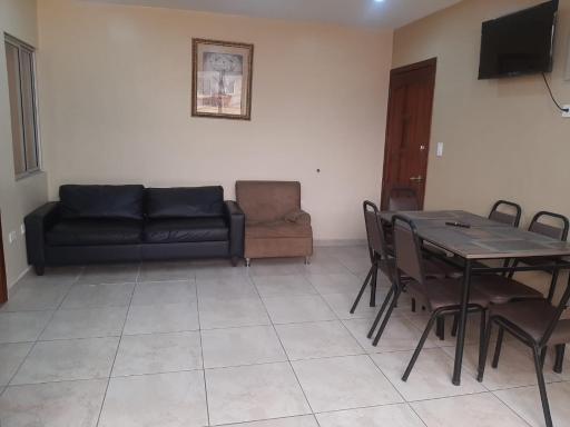 Hospedaje en departamento entero de 2 habitaciones - Housity