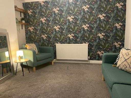 Stylish & Spacious House, Perfect for Bristol Visits or Stopovers - Housity