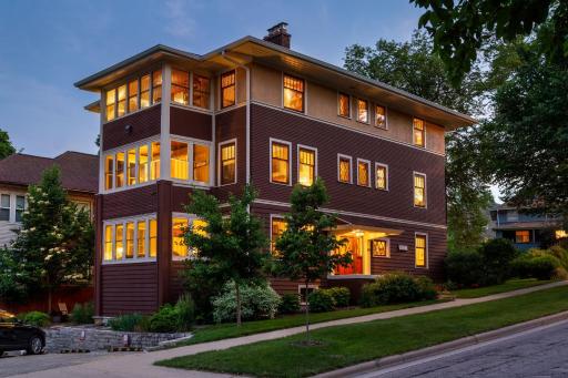 The Buckingham Inn - Housity