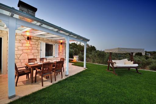 Peaceful House in Bozcaada - Housity
