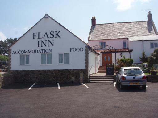 The Flask Inn - Housity