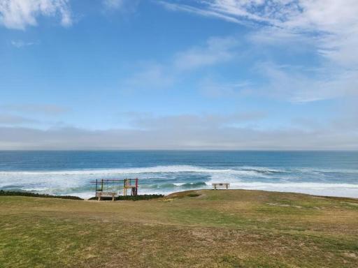 Desert Rose Beachfront Apartment - Housity