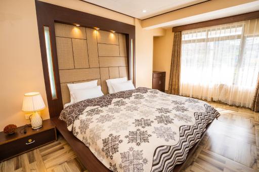 East Land Bed & Breakfast - Housity