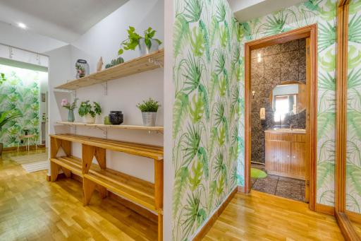 Travel & Live Nature - Housity