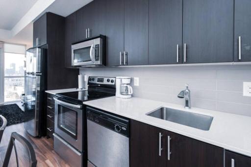 Reve - Elegant Penthouse Suite - Housity