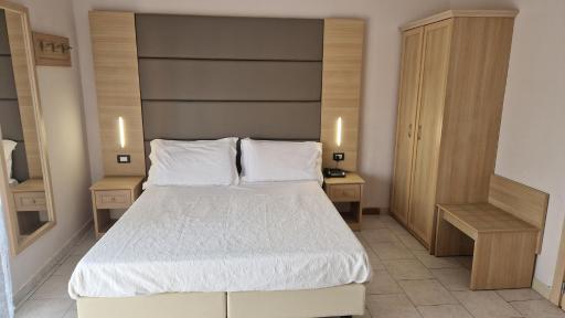 Hotel Trasimeno Bittarelli - Housity