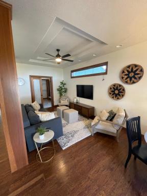 Friendly Falls Staycation - Housity