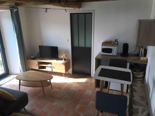 Logement agréable à la campagne - Housity