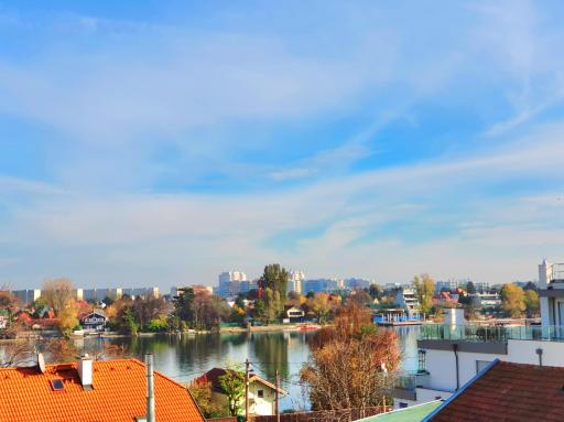 Near Lake Stylish & Fully Furnished Apartment - Housity