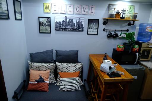 Homey 1-bedroom Condo Baguio City Moldex - Housity
