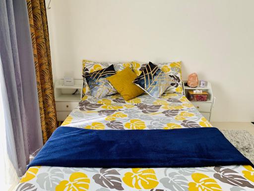 Cozy Condo w/ Balcony & Free Parking in South Cebu - Housity