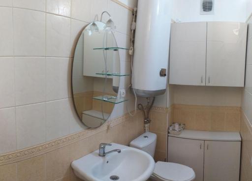 AURA on Erkindik boulevard - Housity