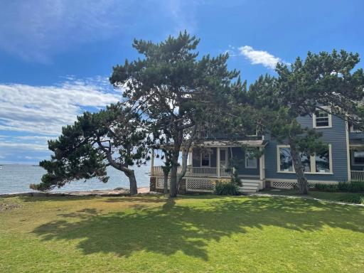 PRIVATE Home in CT on Belden Island - Housity