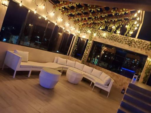 2 Bedroom Apartment - Housity