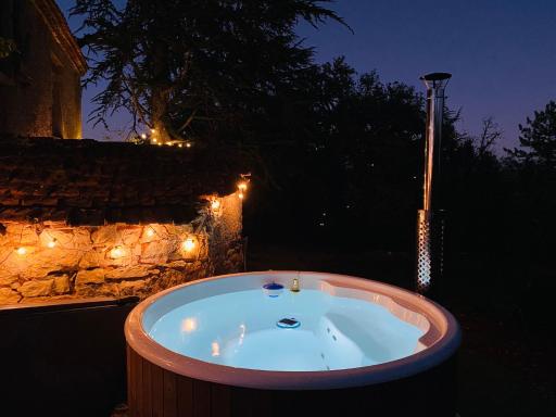Gîte de charme bain nordique & vieilles pierre classé 3 étoiles Le Prestadou - Housity