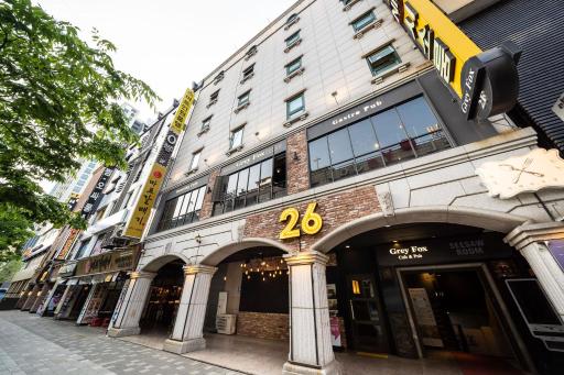 26 HOTEL - Housity