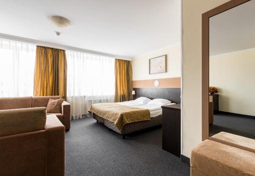 Sputnik Hotel - Housity