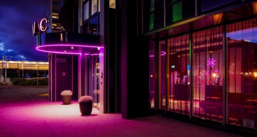 Hotel VIC - Housity