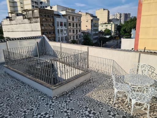 2 Quartos com Terraço e Vista para o Maciço da Tijuca - 5min Estação do Metrô - Wi-Fi 75Mbps - Ar Split nos Quartos - Cozinha Completa - Housity