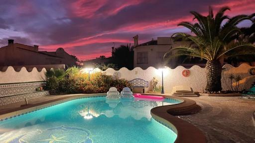 VILLA MEDITERRANEA DaNuria holidays 23 - Housity