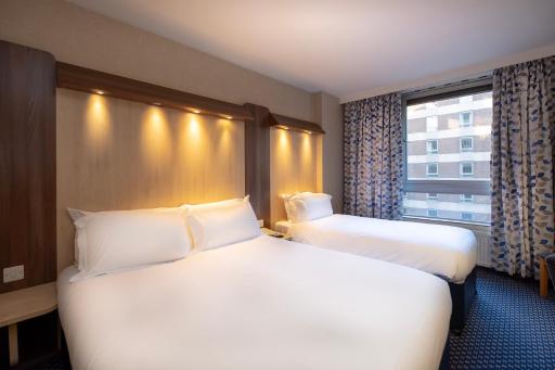 Royal National Hotel - Housity