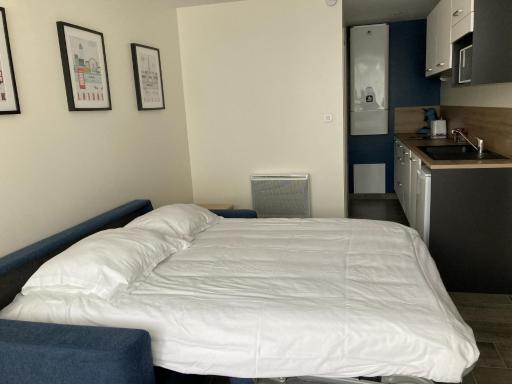 Studio Place 28 à Joue sur Erdre - Housity