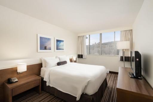 Hôtel 2170 Lincoln Downtown Montreal - Housity