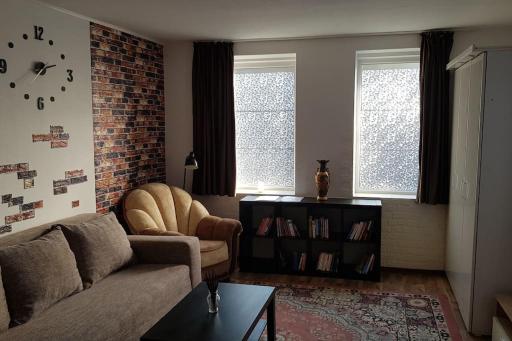 Come HOME - A tiny house in the center of Bucharest - Housity