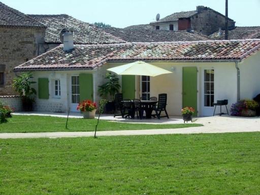 Gîte Balzac, 3 pièces, 4 personnes - FR-1-653-44 - Housity