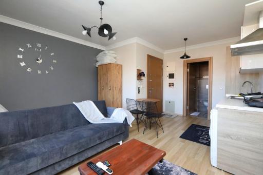 Studio Flat with S - Housity