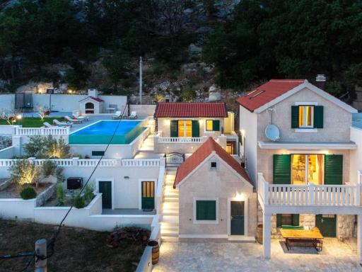 Villa Velon - Housity