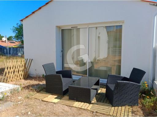 Studio cosy à 150m de la plage et du port, idéal pour 2 pers. avec terrasse et parking. - FR-1-357-277 - Housity