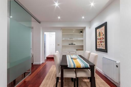 Bilbao Old Town IX by Aston Rentals - Housity