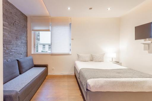 Victor Hugo Flat - Housity