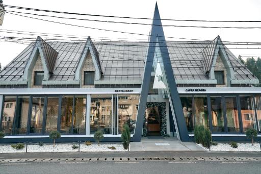 PENSIUNE RESTAURANT CAPRA NEAGRA - Housity