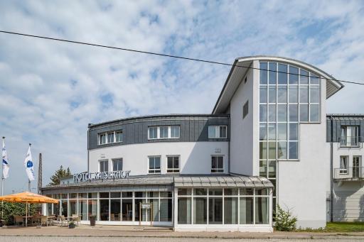 Center Hotel Kaiserhof - Housity