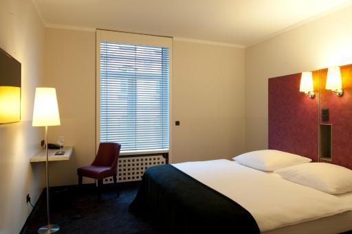 Hotel Topas Frankfurt City - Housity