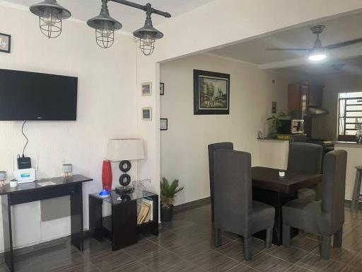 Casa Ofelia Rivera, estancias largas, 5 huéspedes - Housity