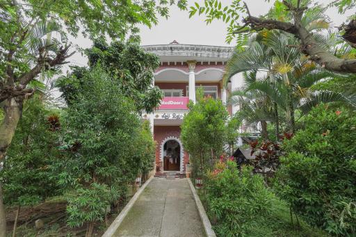 RedDoorz at Villa Puncak Tidar - Hizvo