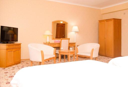 Continental Hotel - Housity