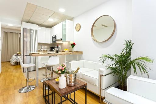 -MalagaSunApts- Fashion Historical city centre - Housity