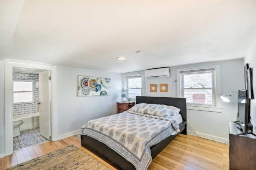 Cute Louisville Escape, Close to Downtown! - Housity
