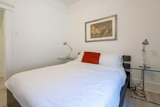 Woodbine beach Condo_main - Housity