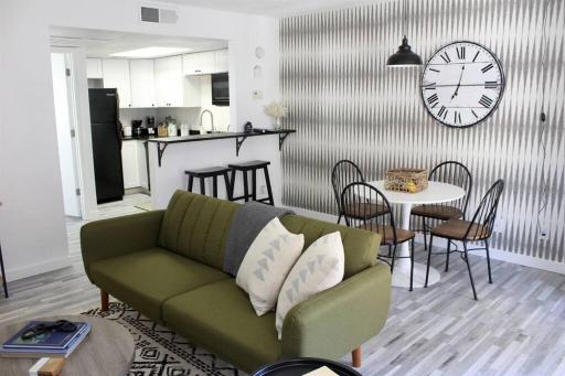 Upgraded Condo Close to All the Tempe Action - Housity