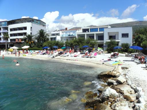 Beach Guesthouse Mediteran - Housity