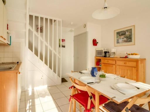 Duplex T2 pour 6 pers avec terrasse exposée sud, parking, proche stations de ski à Esquièze-Sère - FR-1-402-5 - Housity
